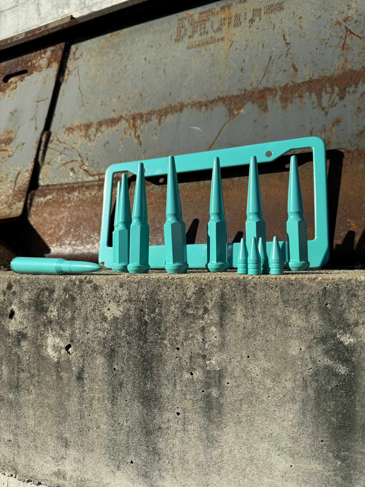 Tiffany Blue Spike Lug Nuts