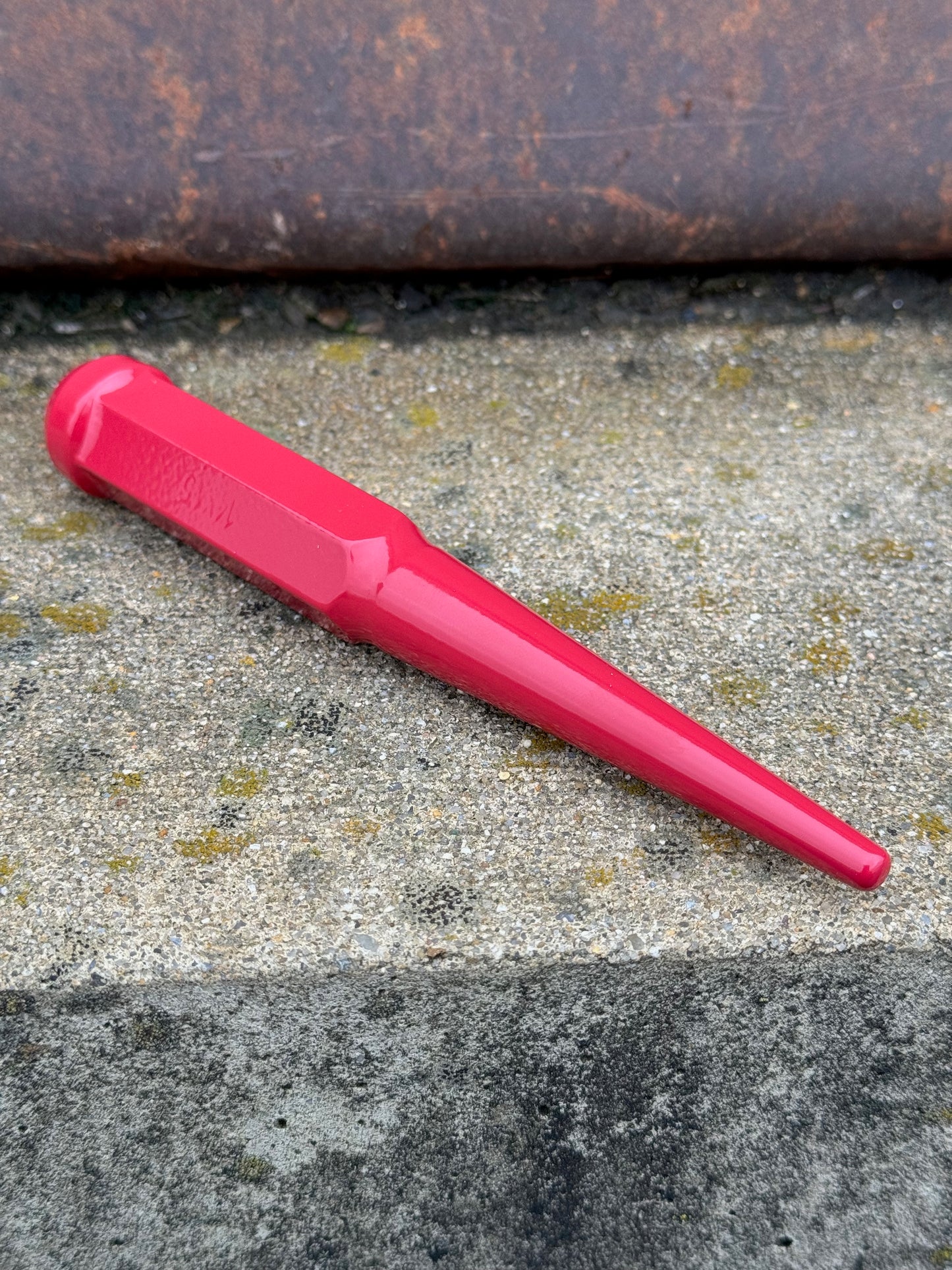 Scarlet Red Spike Lug Nuts