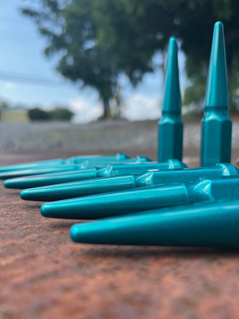 Candy Teal Spike Lug Nut